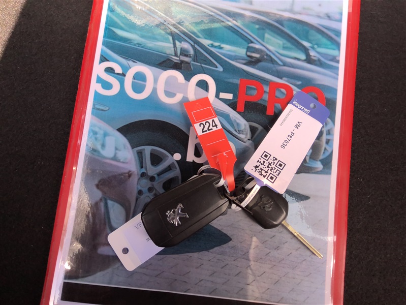 a4cbefd1-31ab-4444-8cd3-529a15d06e15.jpg