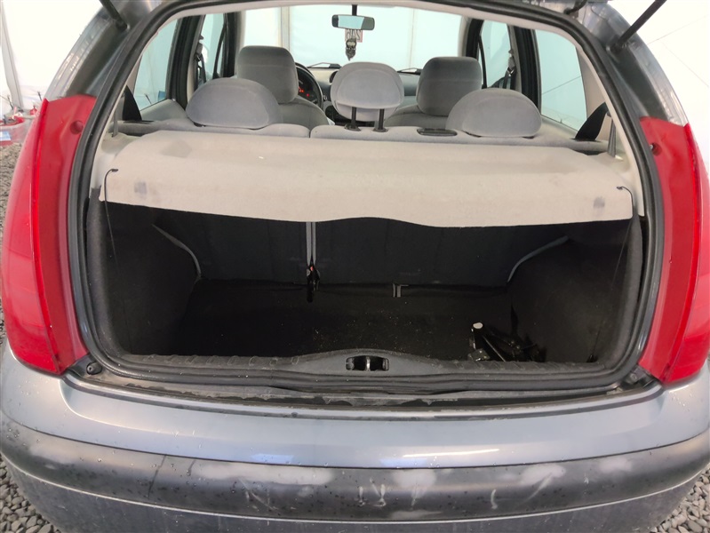 9b8daf66-dd99-41c0-a6e6-0b726d467b31.jpg