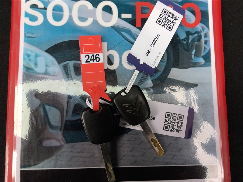 c328bded-ccaf-4f24-b380-fe35e7c36b11.jpg