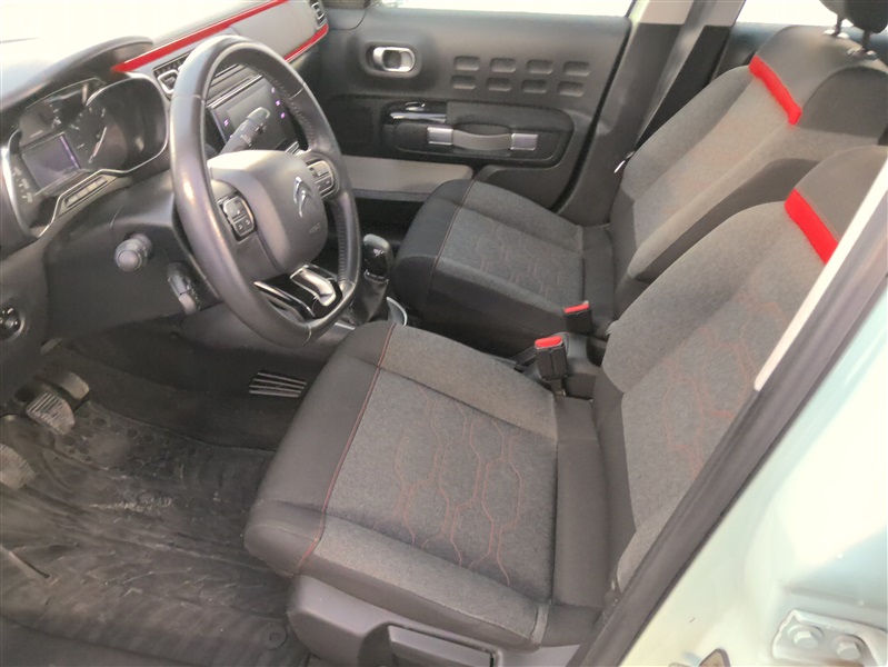 4bac63ff-35bc-4ae8-9747-a79f1f13403e.jpg