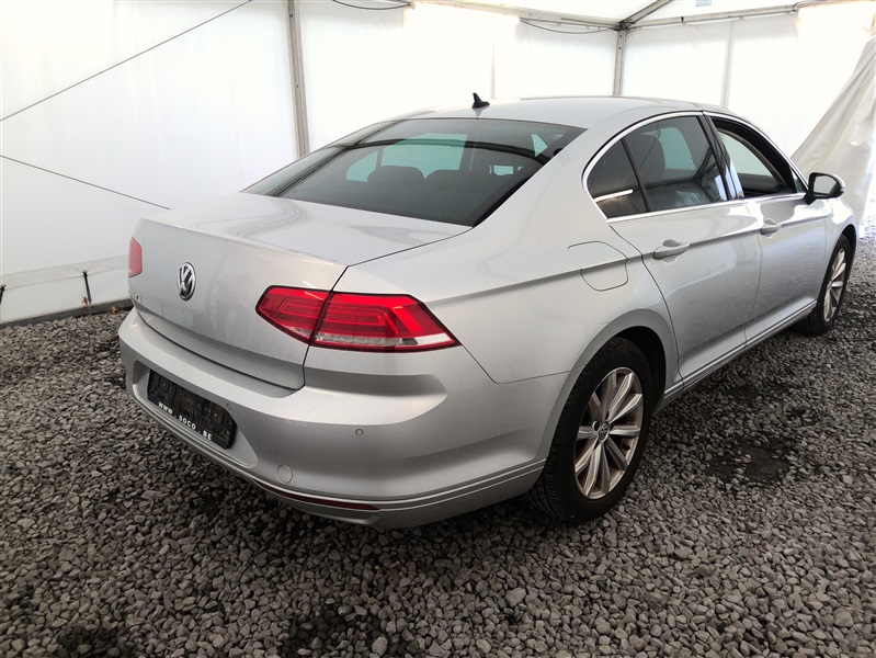 decb4a79-7180-48a6-806d-fe895b2ae4e9.jpg