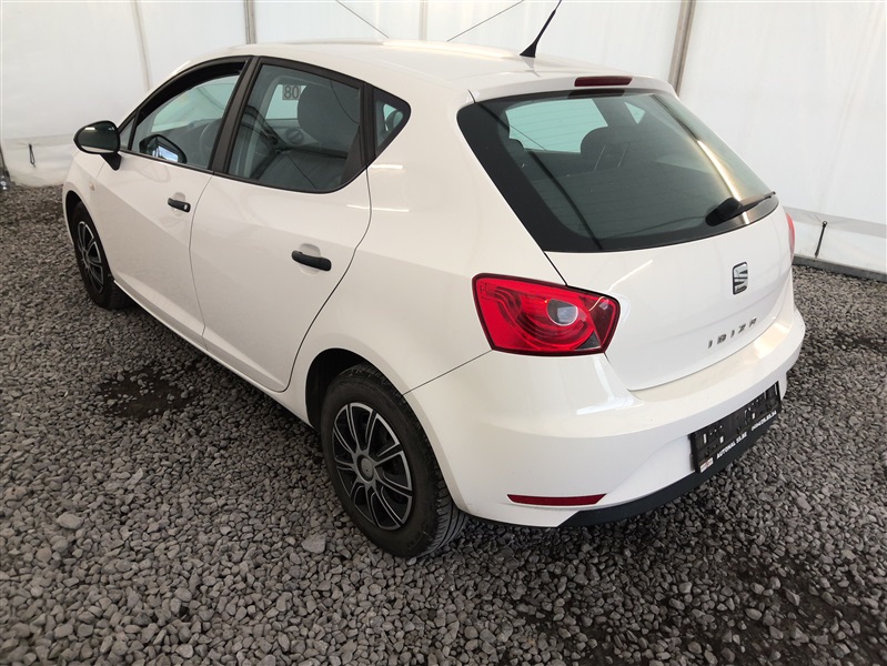deab5e3b-f5d4-4145-aaef-97782c5b99de.jpg