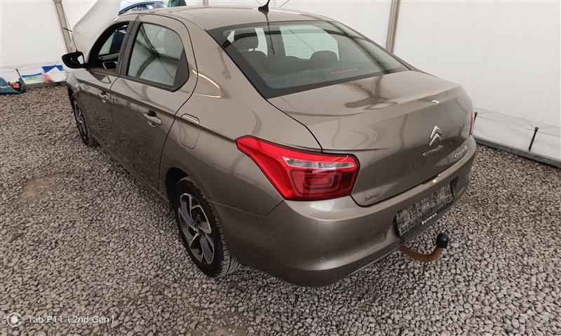 e4d037fd-dcab-46b9-a19a-5db3422ec973.jpg