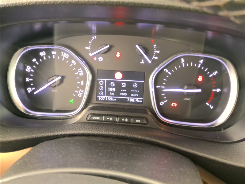 61cbf9b1-ccca-450e-b9db-7e41e3b7808f.jpg