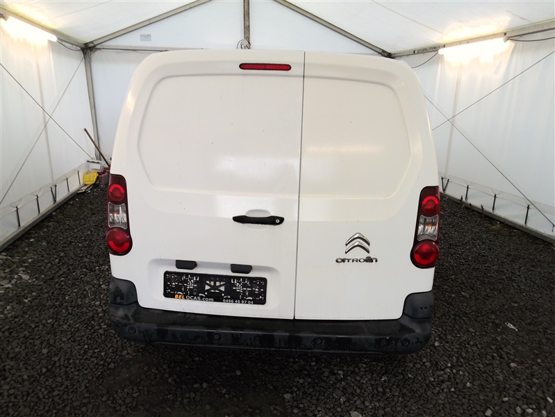 cae71899-c716-4e51-a645-c13daebe539e.jpg