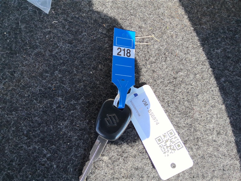 b782aba1-7a73-4402-af67-f067beacbafb.jpg