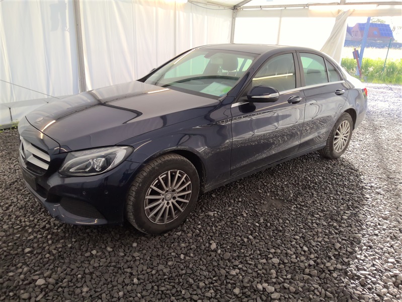 Mercedes-Benz C 180 d BlueTec Berline *NAVI/FULL LED/CUIR* N°278