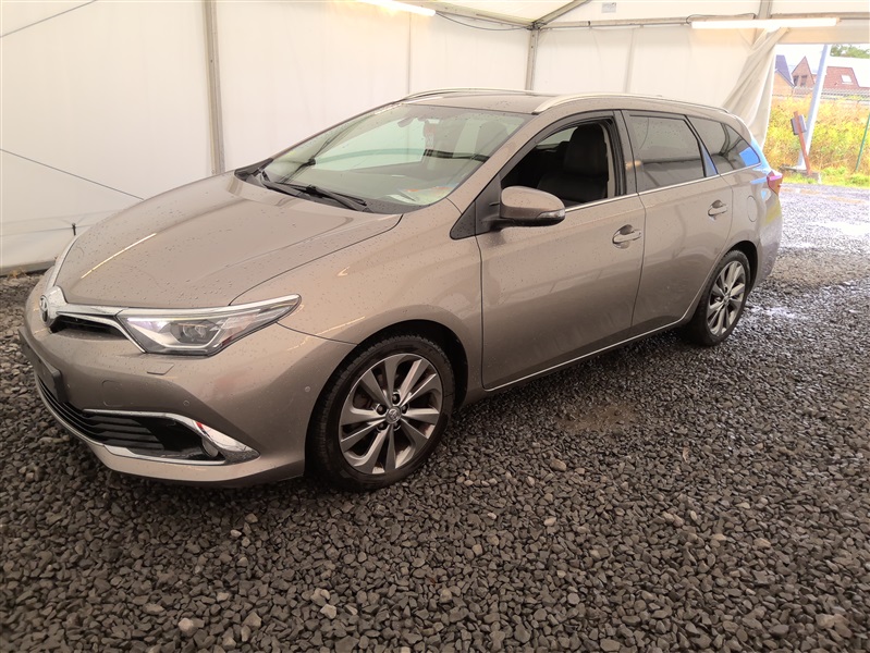 Toyota Auris SW 1.6 D-4D Comfort & pack 50 N°253