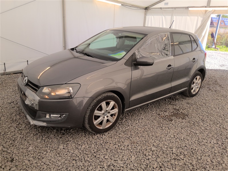 Volkswagen Polo 1.6 CR TDi Comfortline DPF N°125