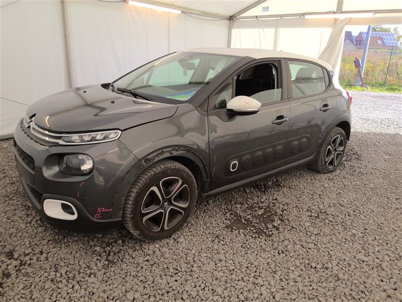Citroen C3 1.2 PureTech Shine NAVI / TOIT PANO / PDC AR N°103