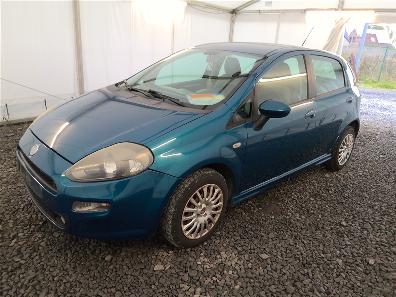Fiat Punto 1.4i MultiAir Lounge Stop&Start N°16