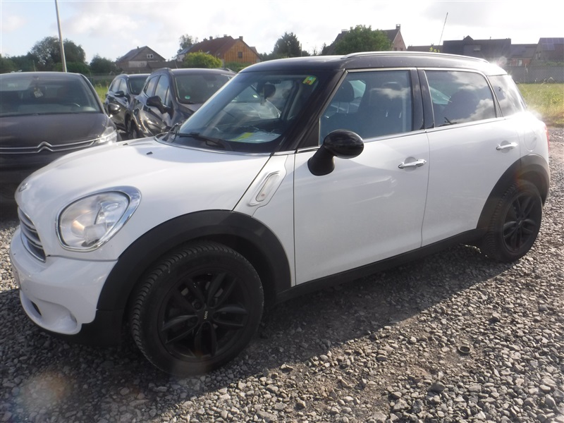 MINI Cooper D Countryman 1.6 D Cooper Countryman EURO6B  277