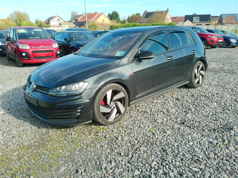 Volkswagen Golf GTD 2.0 CR TDi DSG n°239