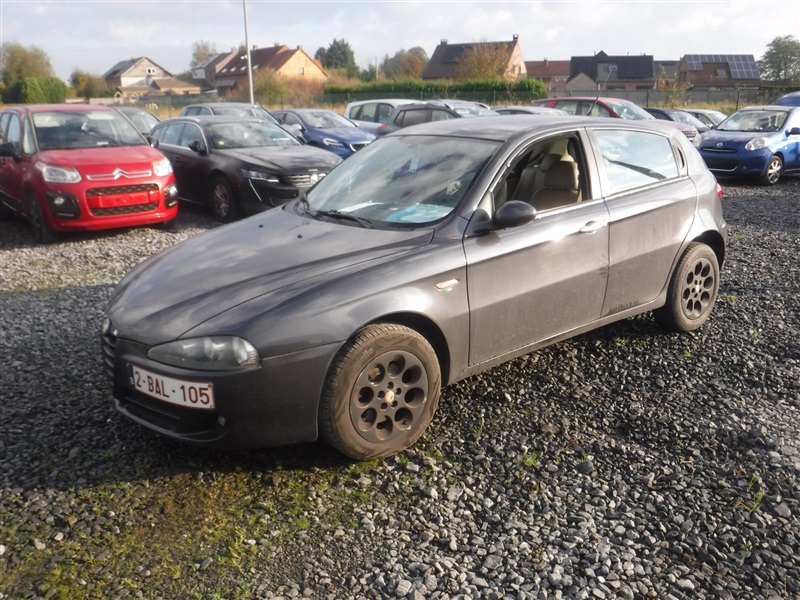 Alfa Romeo 147 n°232