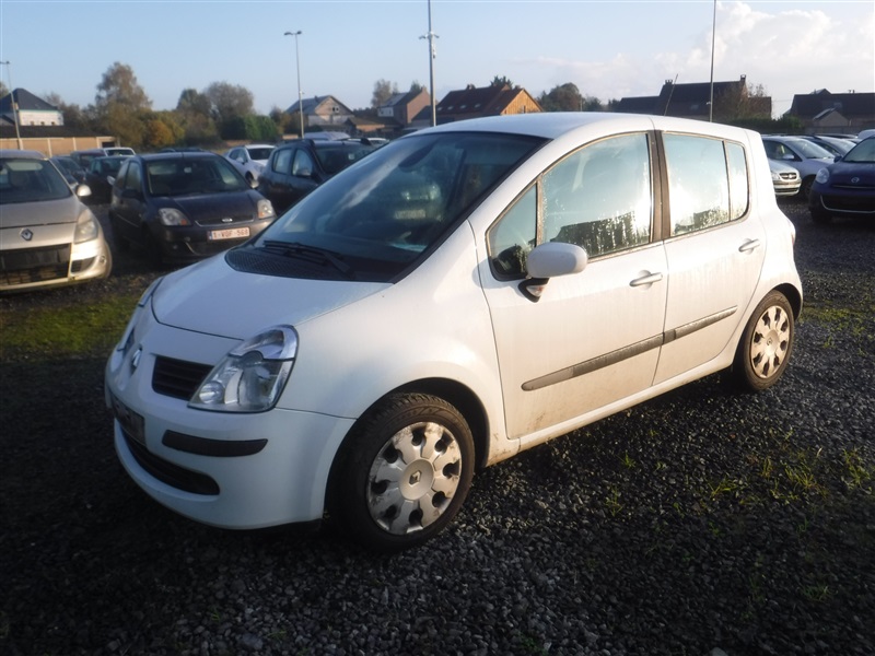Renault Modus n°258