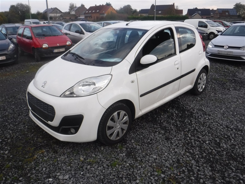 Peugeot 107 1.0i Access n°234