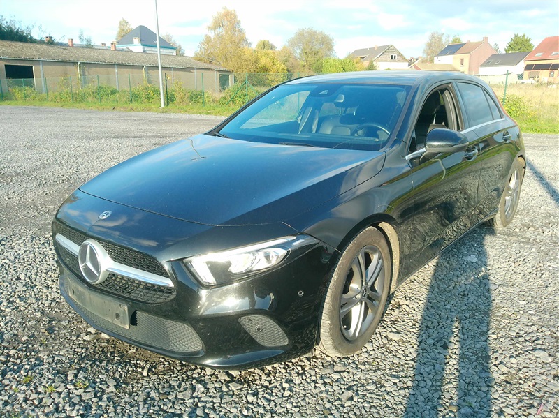 Mercedes-Benz A 180 A 180 d
