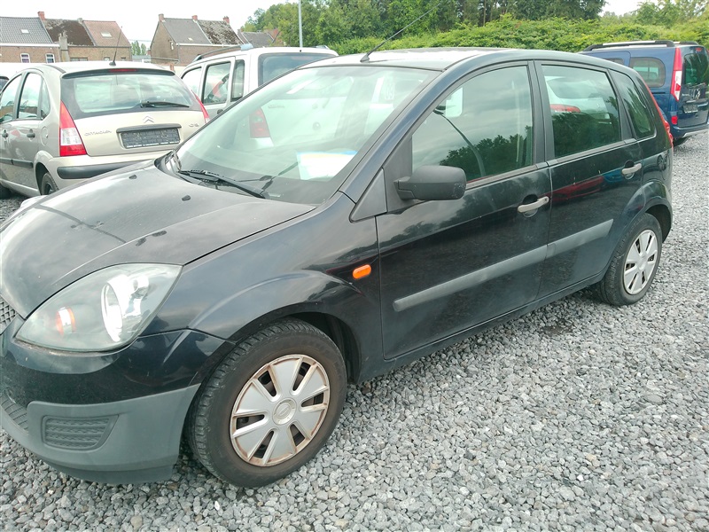 Ford Fiesta 1.3 i EURO4 n°09