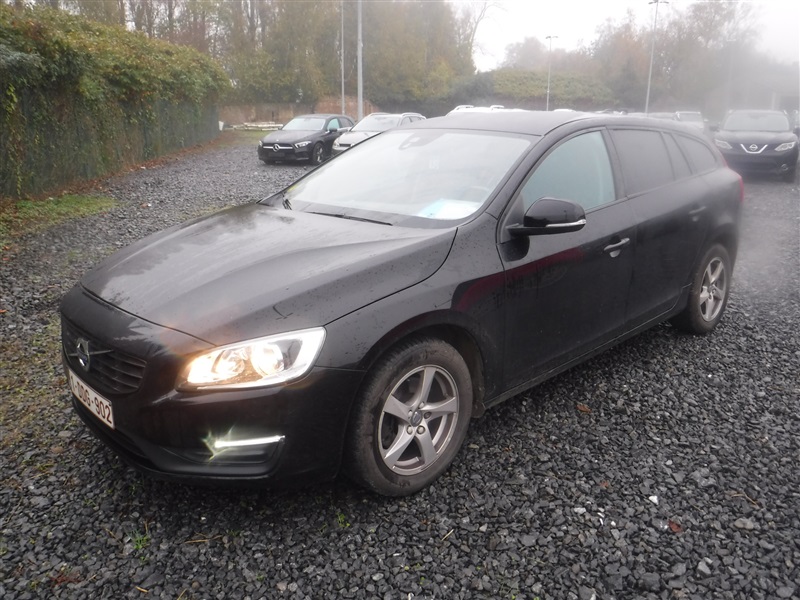Volvo V60 2.0 D2 Summum n°13