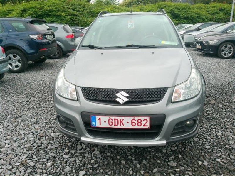Suzuki SX4 1.6i GLX Classic EURO5 n°38