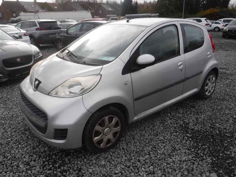 Peugeot 107 1.0i Trendy n°110