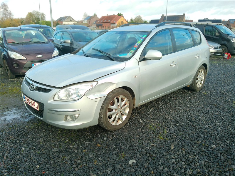 Hyundai i30 1.6 CRDi Comfort n°108