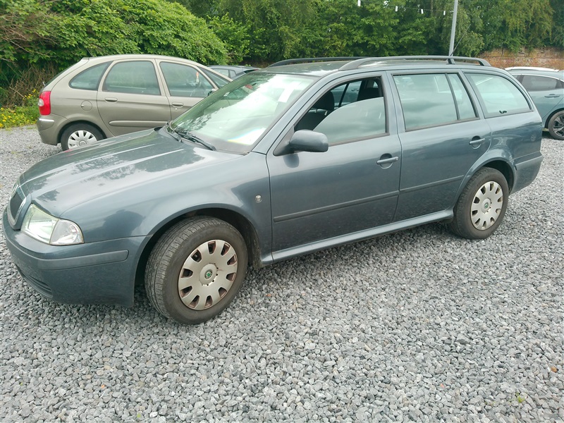 Skoda Octavia 1.9 TDi Tradition EURO4 n°49