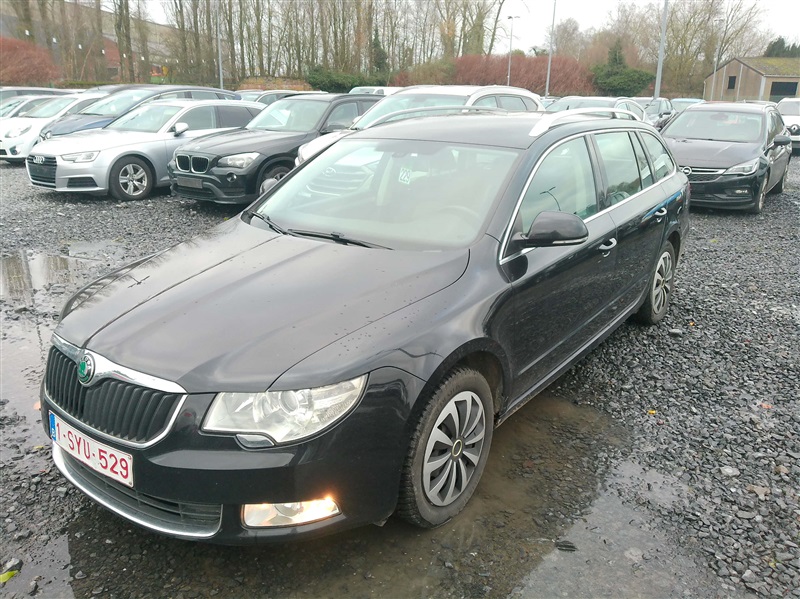 Skoda Superb 1.6 CR TDi GreenLine Ambition DPF n°229