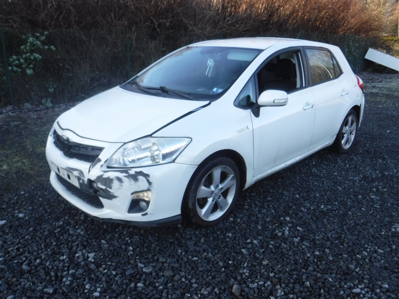 Toyota Auris 1.8i HSD Premium CVT n°25