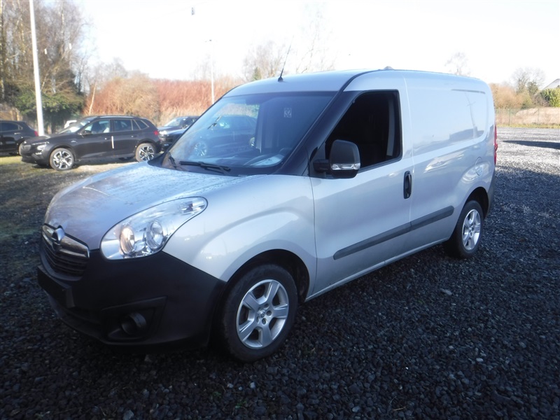 Opel Combo 1.3 TD BlueInj. L1H1 Dynamic *CLIM/PDC/BLUETOOTH/JA15* n°32