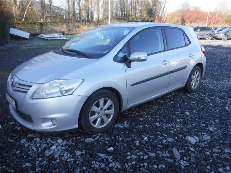 Toyota Auris 1.4 D-4D Cool DPF n°30