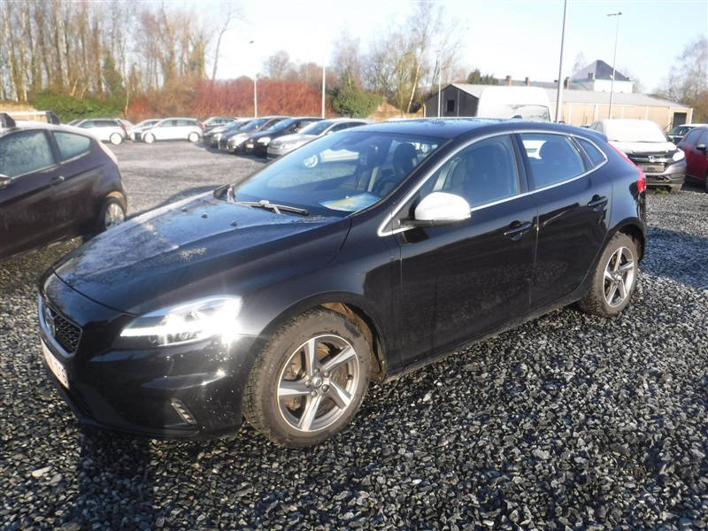 Volvo V40 2.0 D2 Eco R-Design n°56