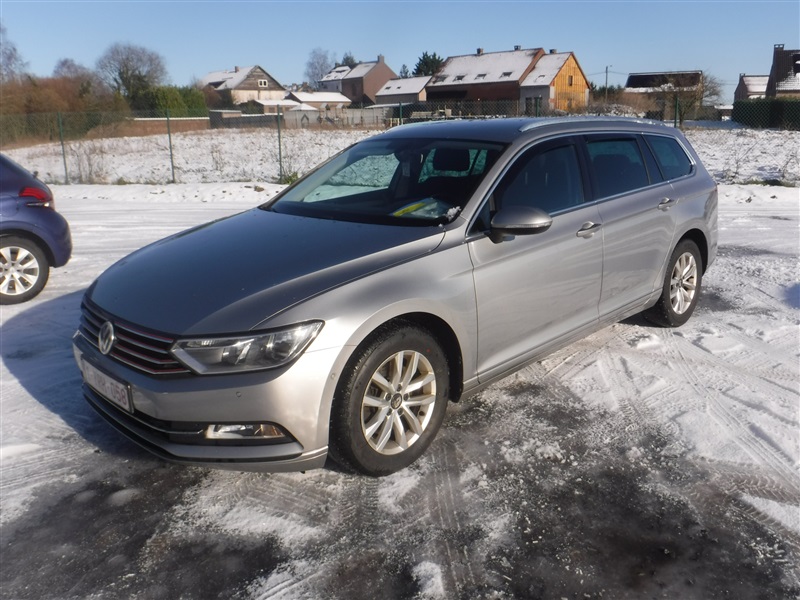 Volkswagen Passat Variant 2.0 CR TDi Comfortline n°120