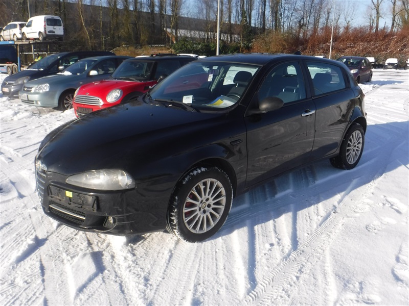 Alfa Romeo 147 1.9 JTD n°112