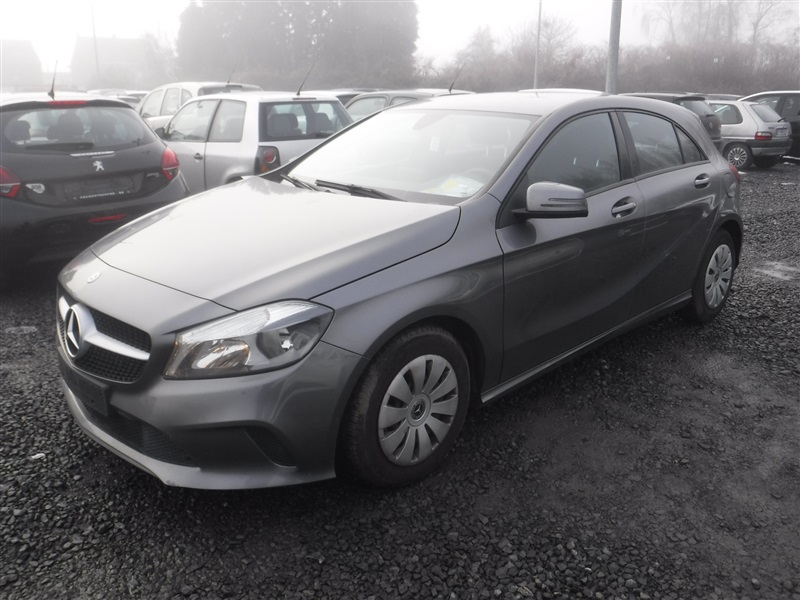 Mercedes-Benz A 180 A 180 d BE Edition NAVI n°160