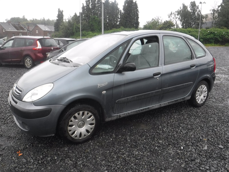 Citroen Xsara Picasso 1.6i familiale EURO3 n°73