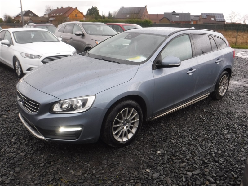 Volvo V60 2.0 D3 Dynamic Edition (No Fleet) n°298