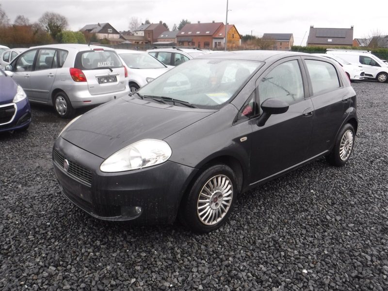 Fiat Punto n°292