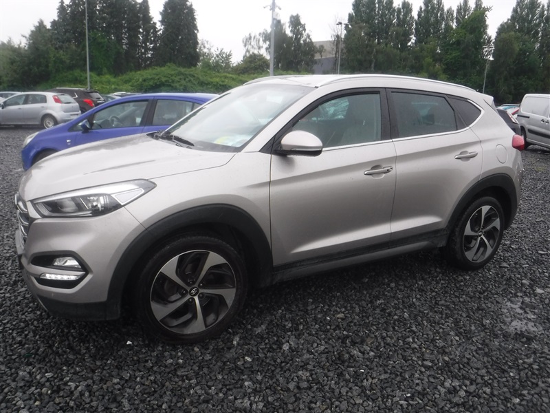 Hyundai Tucson 2.0 CRDi 2WD Luxury Launch Edition ISG EURO6 n°89