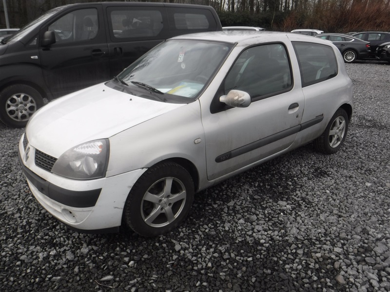Renault Clio 1.1i 3portes n°50