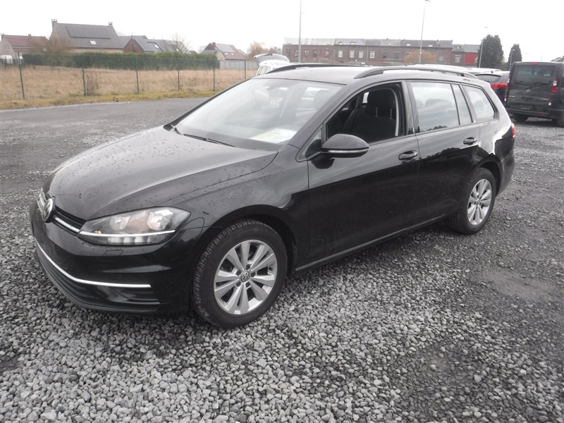 Volkswagen Golf Variant 2.0 SCR TDi BMT DSG (EU6.2) n°232