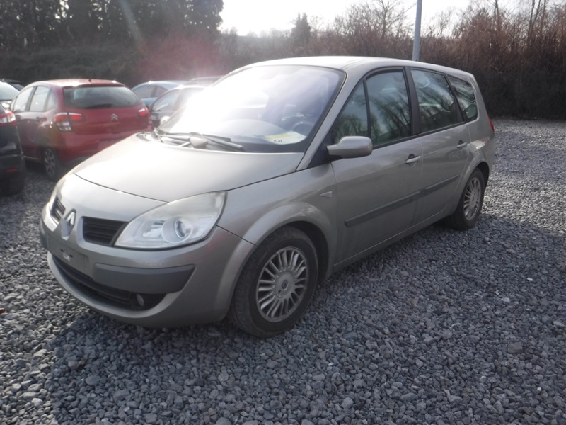 Renault Scenic 1.9 megan scenic 7 places n°222