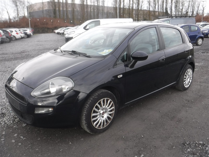 Fiat Punto 1.2i Lounge n°270