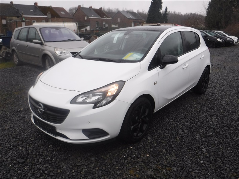 Opel Corsa 1.2i Black Edition  n°271