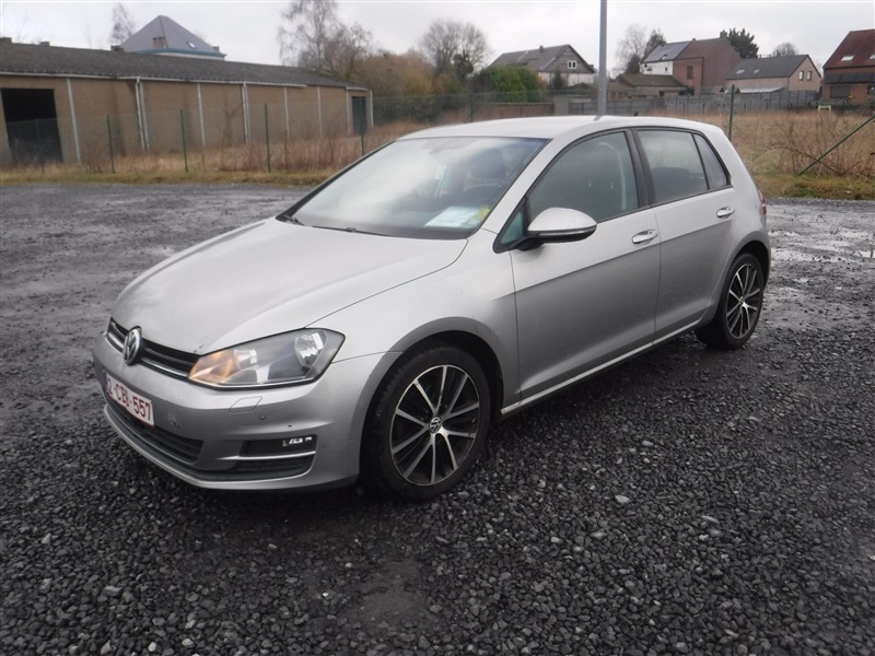 Volkswagen Golf 1.6 CR TDi Highline n°10