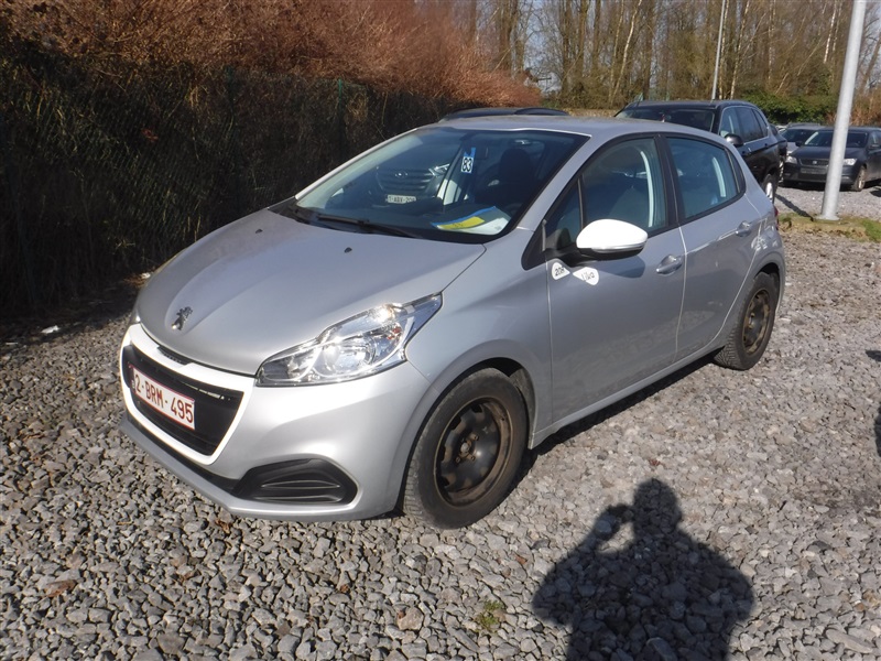 Peugeot 208 1.2i PureTech Like n°83