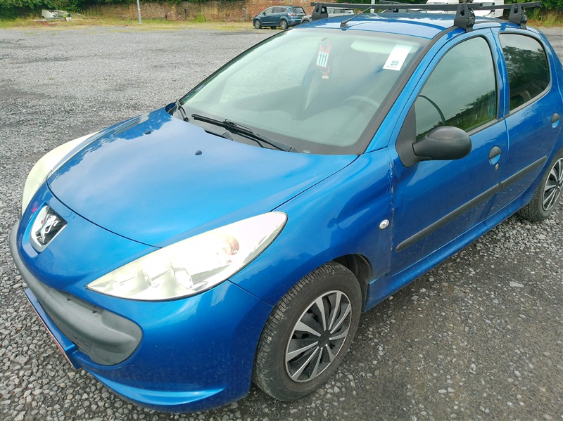 Peugeot 206 1.1i 206+ EURO5 n°111