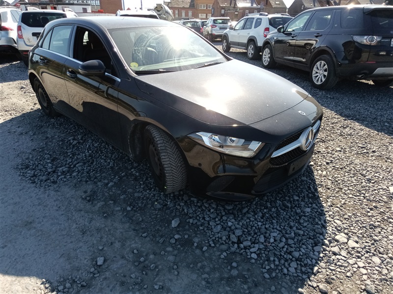 Mercedes-Benz A 180 A 180 d AUTO Business S-CUIR/NAVI/JA16 // EXPERTISE N° 155