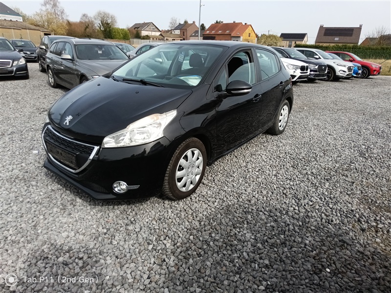 Peugeot 208 1.4 HDi Allure n°205