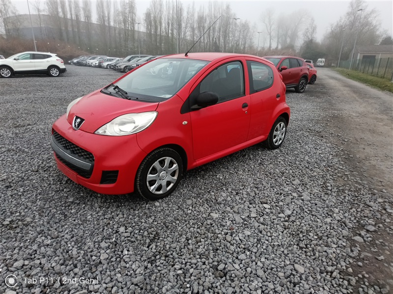 Peugeot 107 1.0i Urban n°209